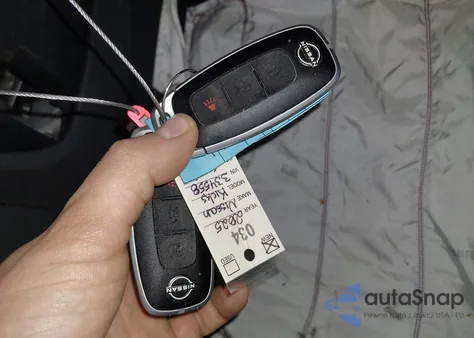 2025 Nissan Kicks Sv Fwd z USA, uszkodzony, nr VIN 3N8AP6CA7SL334558